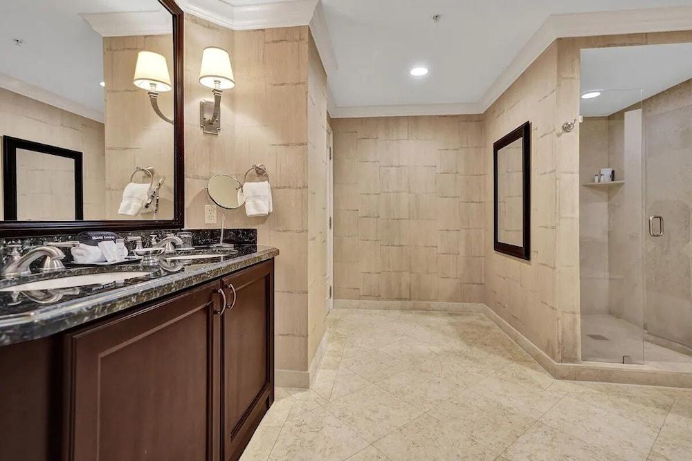 Private Residences at the Atlantic Resort and Spa photo 73