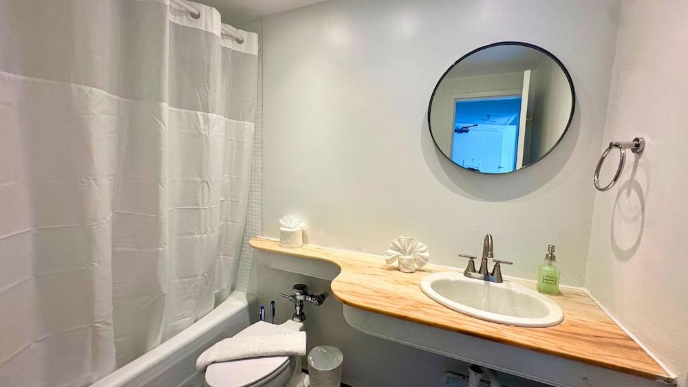 SeaStays Apartments photo 22