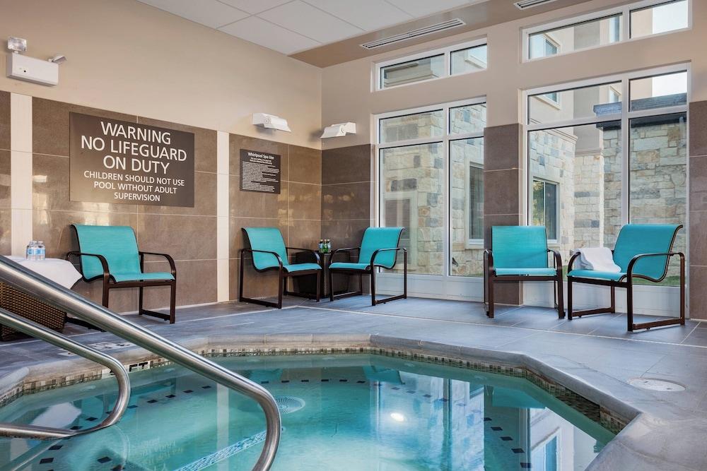 Residence Inn Austin Lake Travis/River Place photo 2
