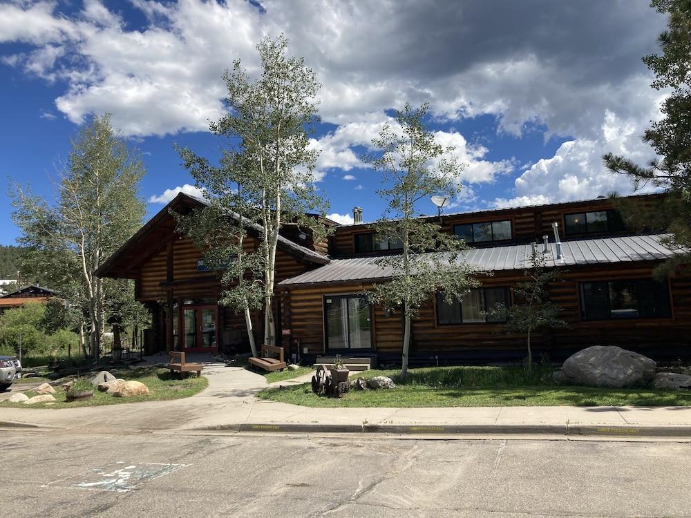 The Boulder Creek Lodge photo 34