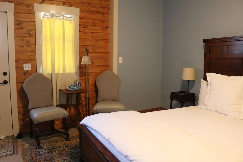 Hico's Upstairs Inn photo 6