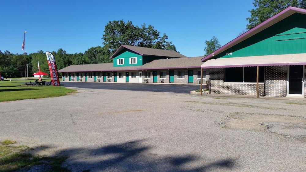 North Winds Lodge photo 11