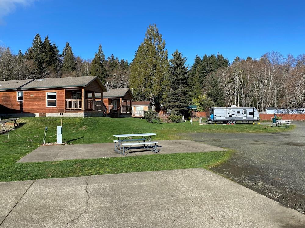 Watefront at Potlatch photo 14