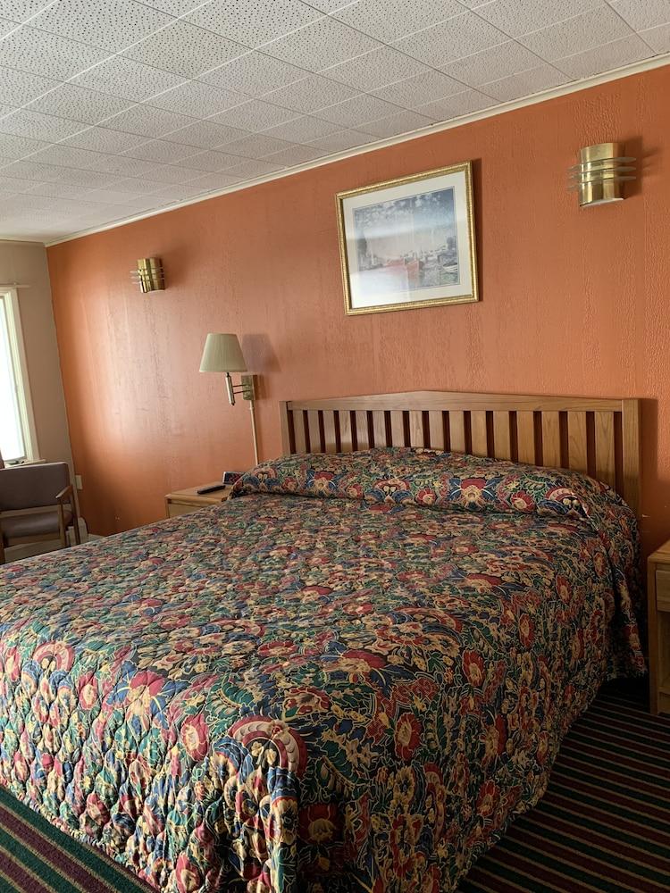 Ashland Motel photo 14