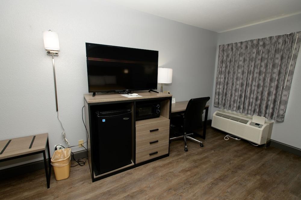 Home Town Inn Ringgold photo 10
