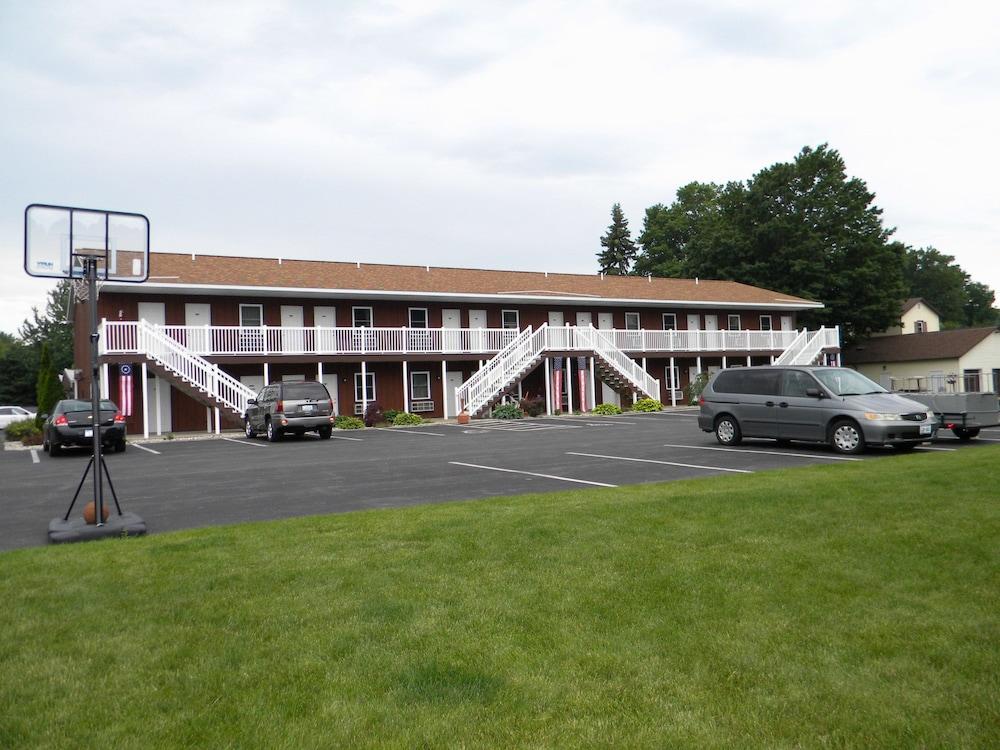 Nader's Motel & Suites photo 7