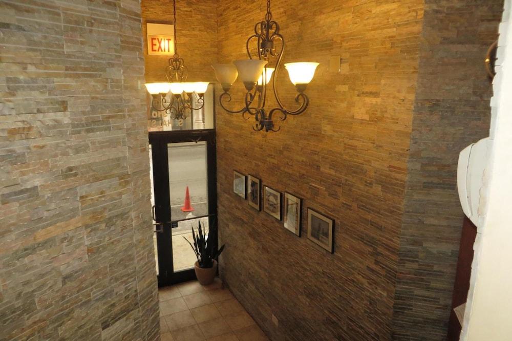Chicago Parthenon Hostel photo 3