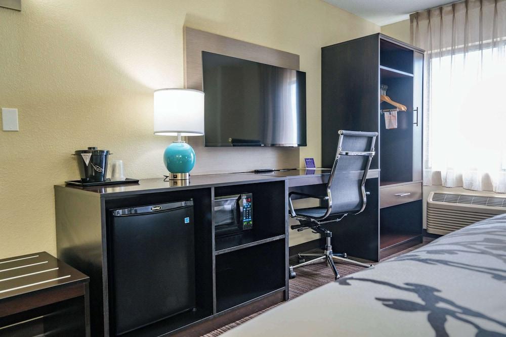 Sleep Inn Murfreesboro Shopping District photo 12