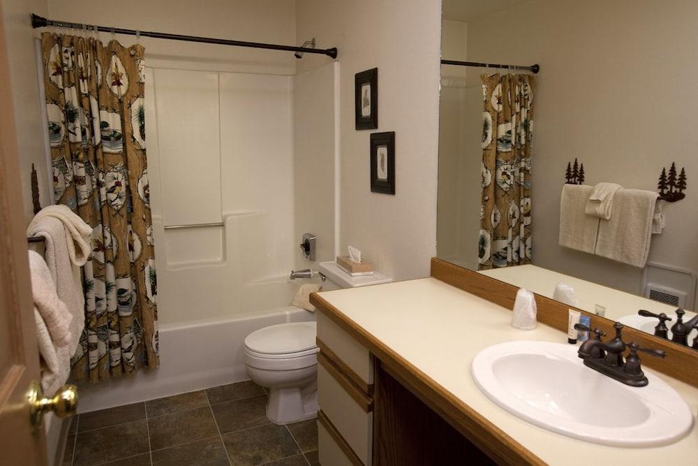 Edelweiss Condominiums photo 5
