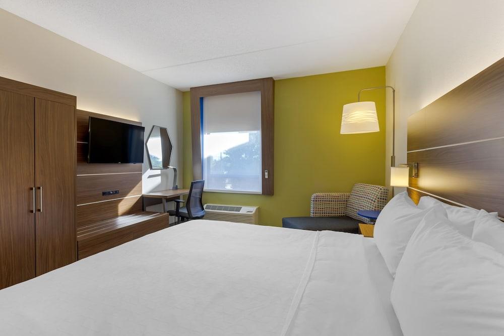 Holiday Inn Express Hotel & Suites Harrison by IHG photo 3