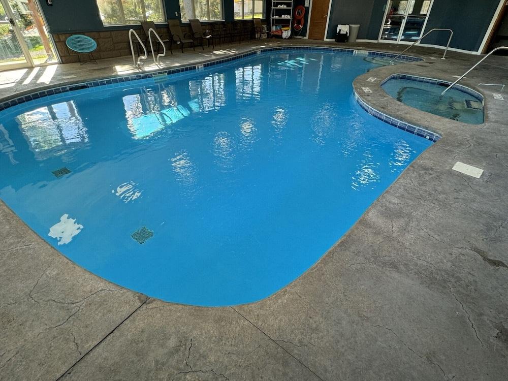 Mohican Resort Motel photo 45