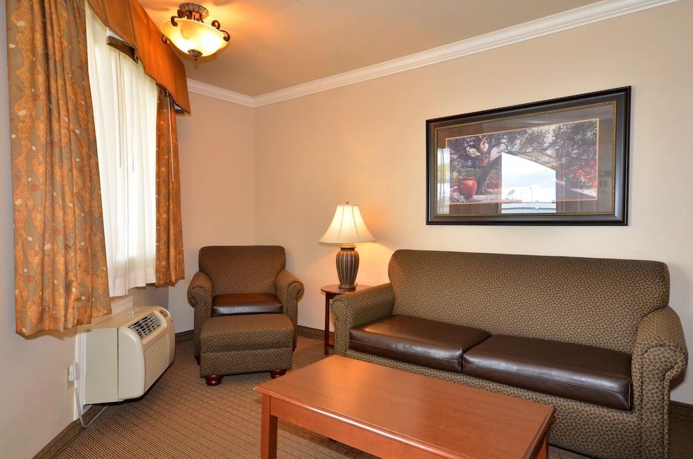 Best Western Inn Of McAlester photo 7