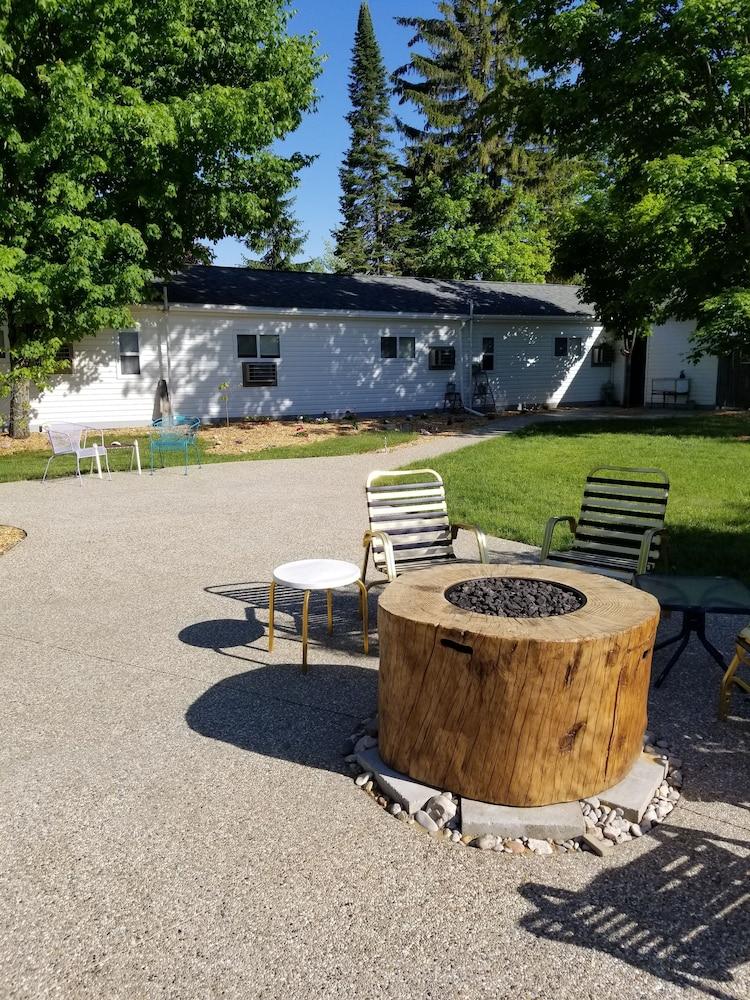 Torch Bay Inn photo 7