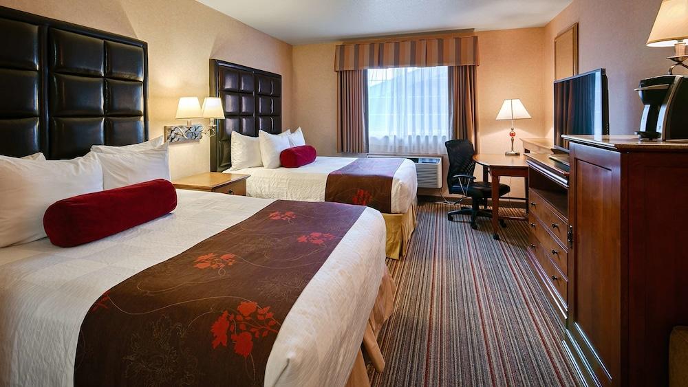 Best Western Plus Rama Inn & Suites photo 8