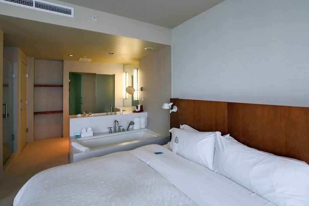 Pelicanstay in W Hotel Ft. Lauderdale photo 27