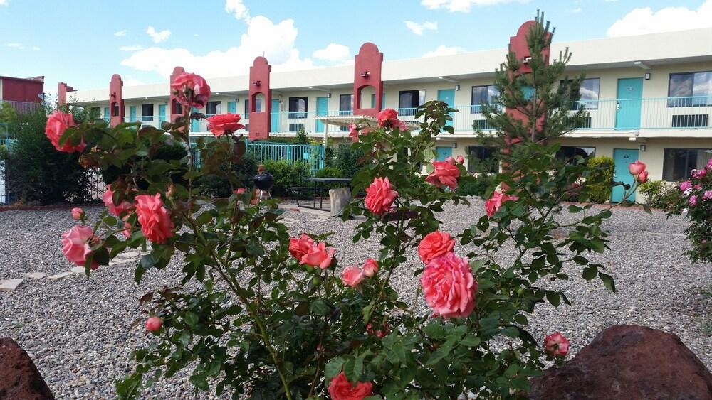 Days Inn by Wyndham Santa Fe New Mexico photo 22