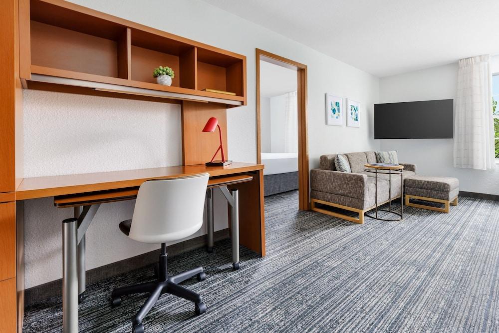 Towneplace Suites by Marriott Horsham photo 13
