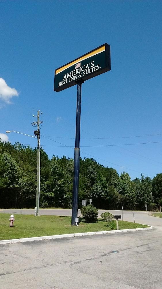 Days Inn by Wyndham York Alabama photo 13