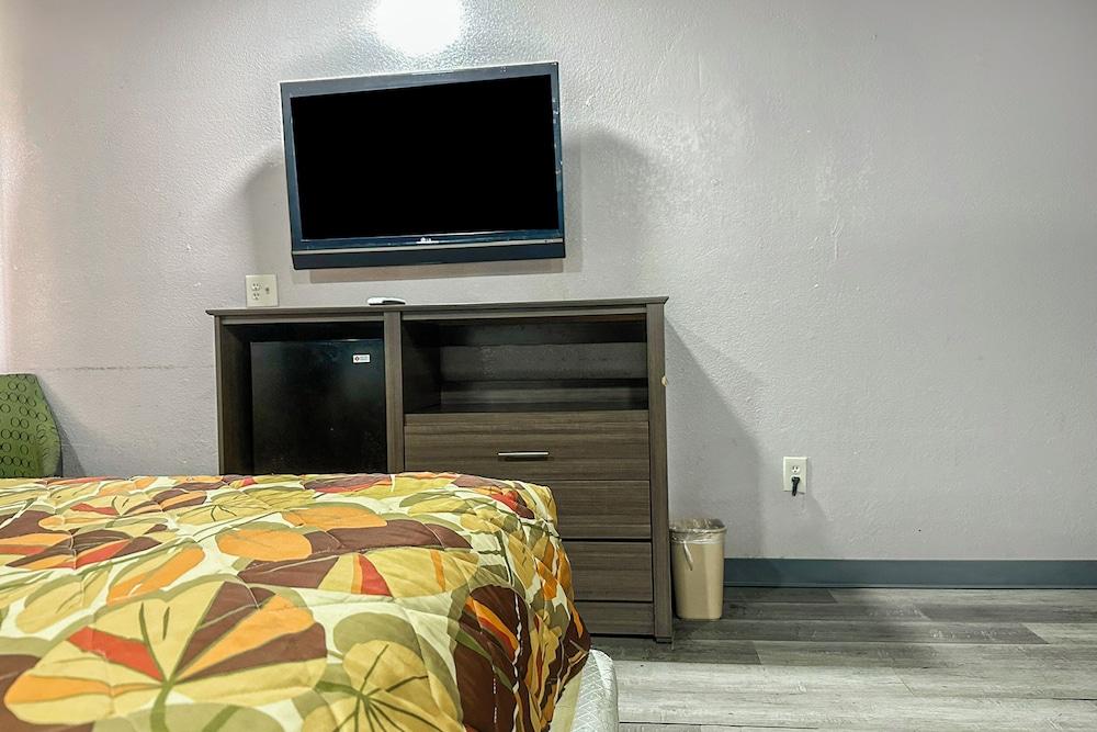 Relax Inn By Oyo Jackson MS Hwy 80/I-20 photo 16