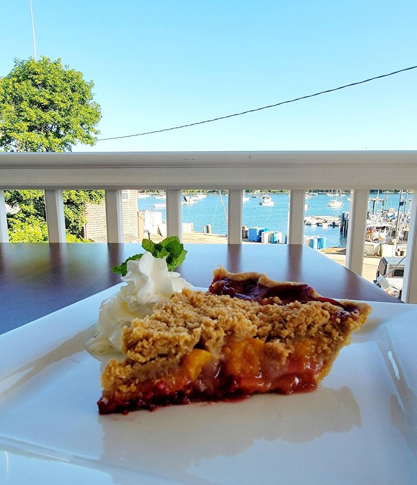East Wind Inn on the Water photo 19