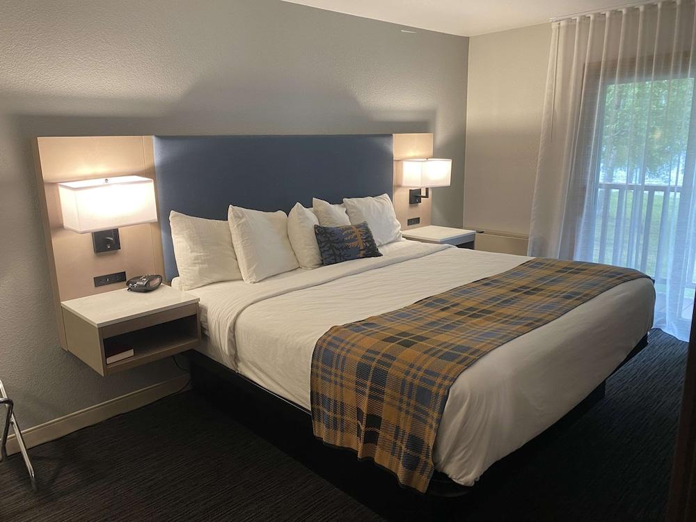Best Western Lake Lucille Inn photo 6
