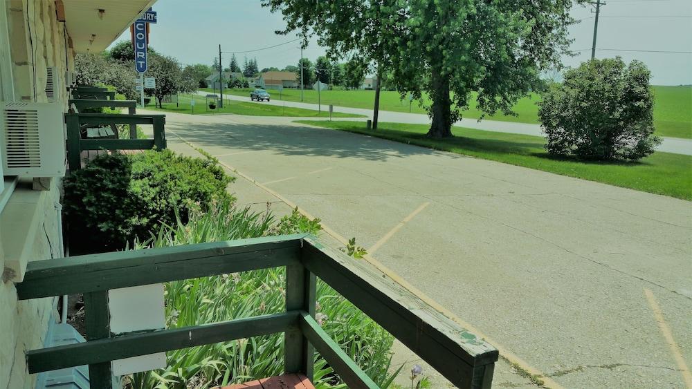 Sudbury Court Motel and RV Park photo 30