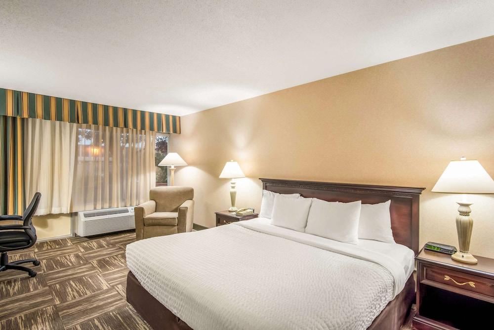 Clarion Inn Grand Junction photo 36