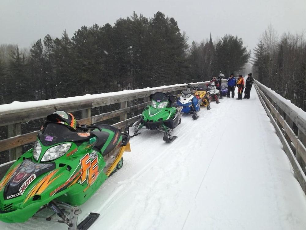 Chicaugon Lake Inn photo 36