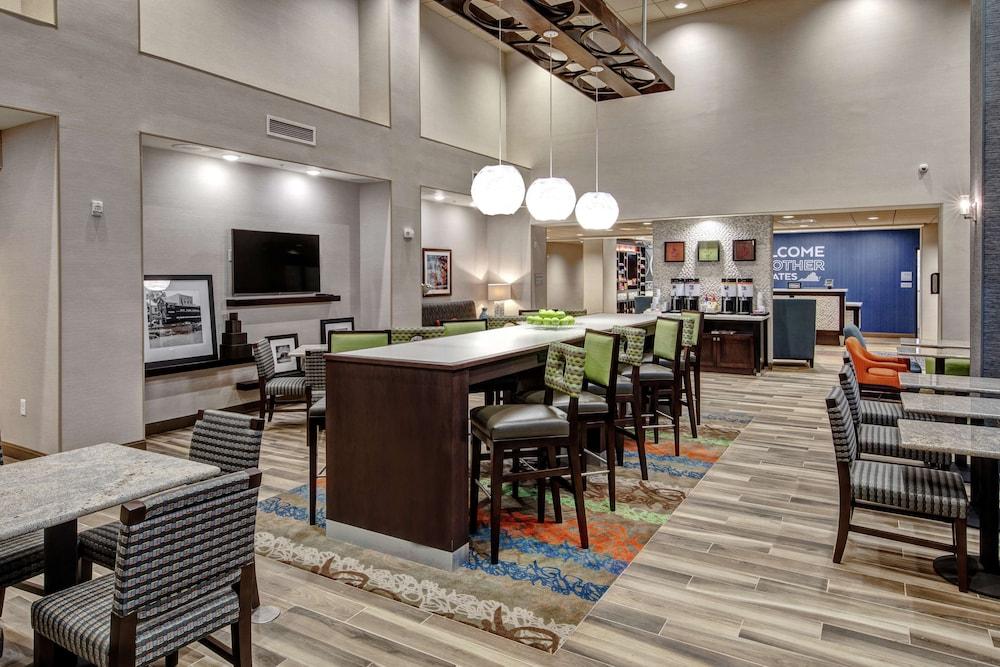 Hampton Inn & Suites Culpeper photo 8