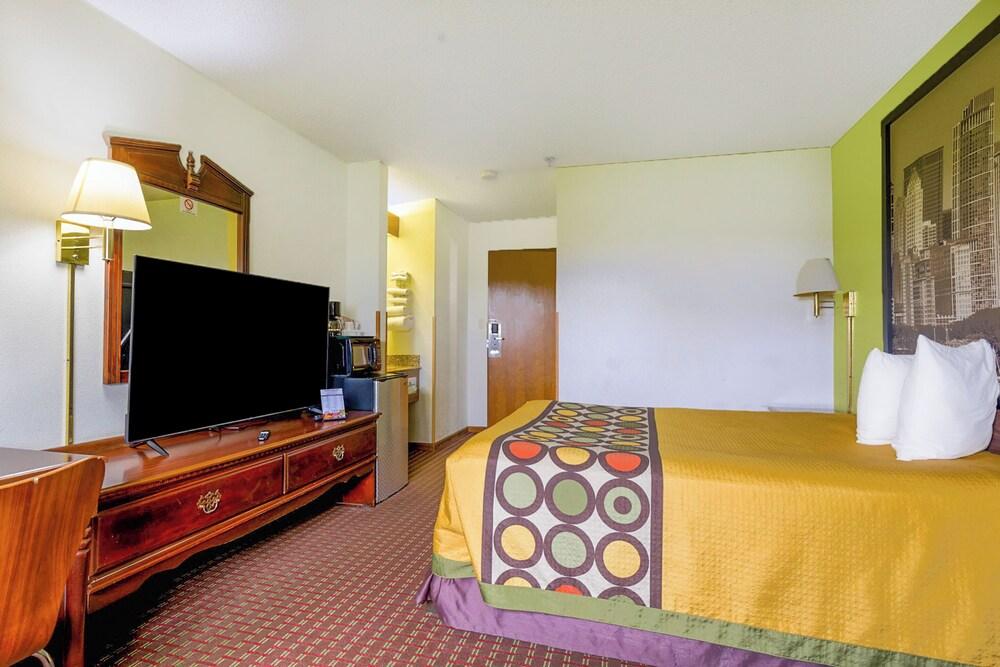 Super Sleep Inn photo 21
