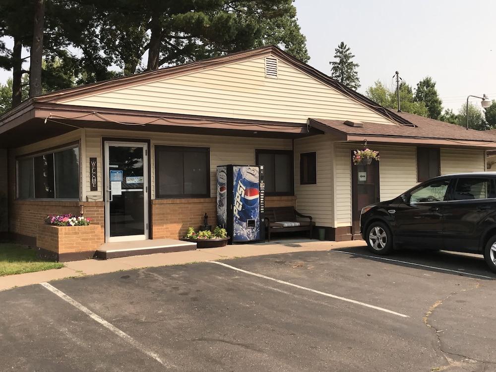 Pullman Motel photo 22