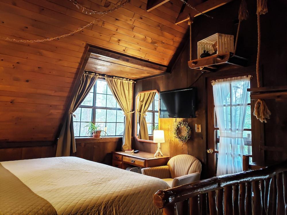 Bear Creek Motel And Cabins photo 17