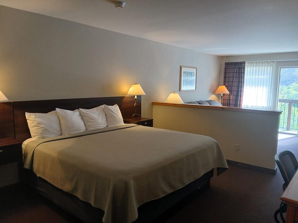 Salmon Rapids Lodge photo 28