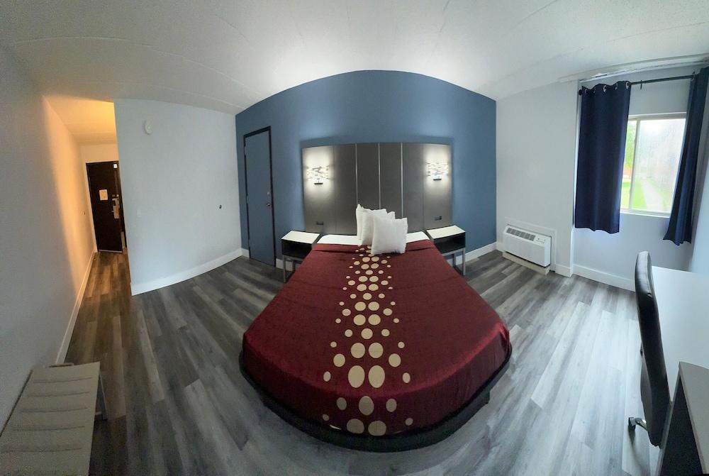 Coratel Inn and Suites La Crosse photo 12