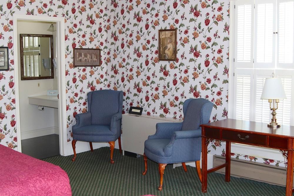 Inn on Mackinac photo 90