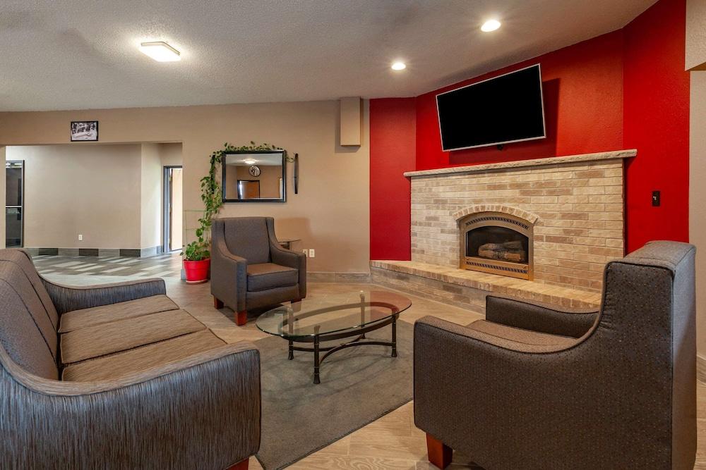 Quality Inn Redgranite photo 5