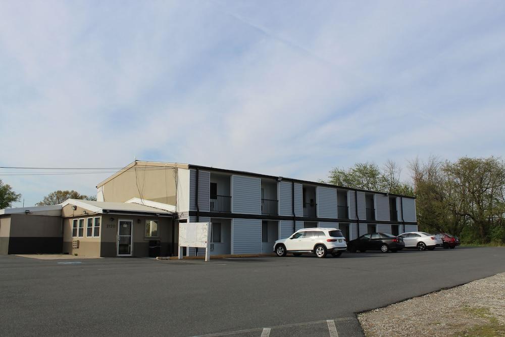 Riviera Motor Inn photo 7