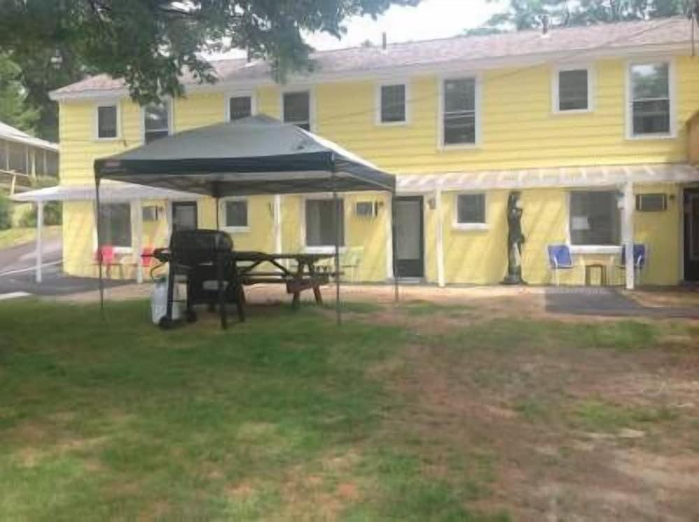 Lake Winnipesaukee Motel photo 63
