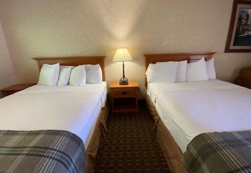 Cousins Country Inn photo 8