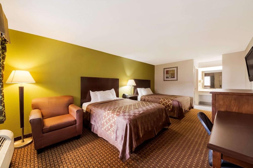 Rodeway Inn & Suites Corpus Christi Northwest photo 11