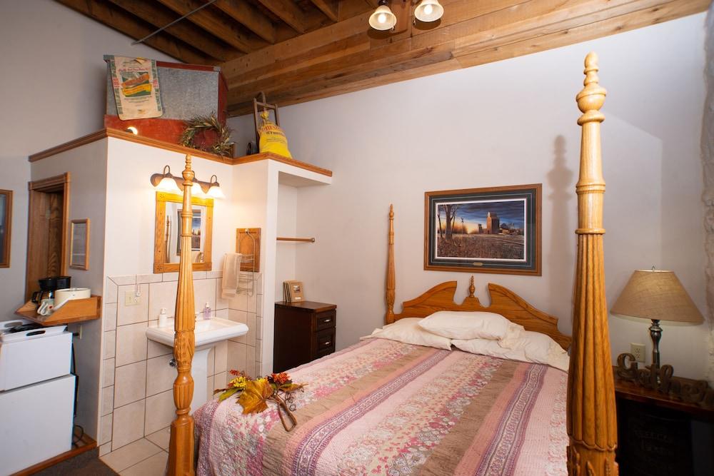 Stone Mill Hotel & Suites photo 6