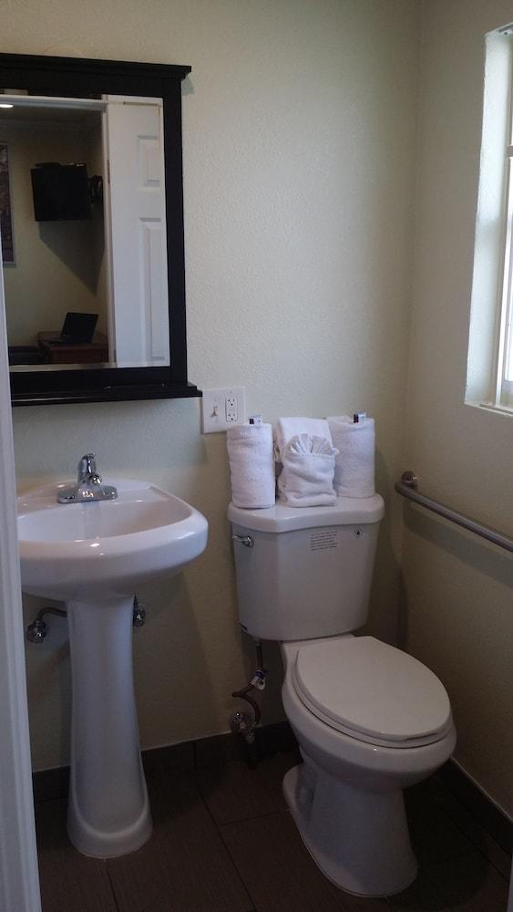 Travel Inn photo 9