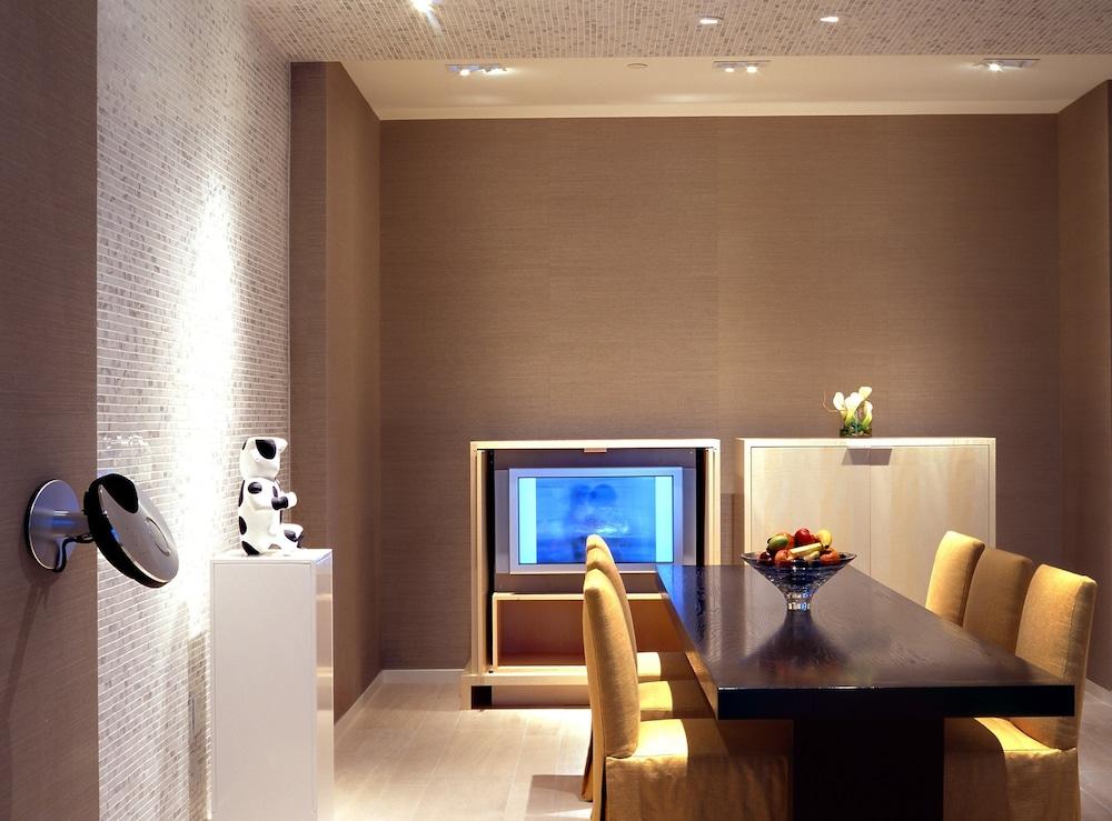 The SKYLOFTS at MGM Grand photo 13