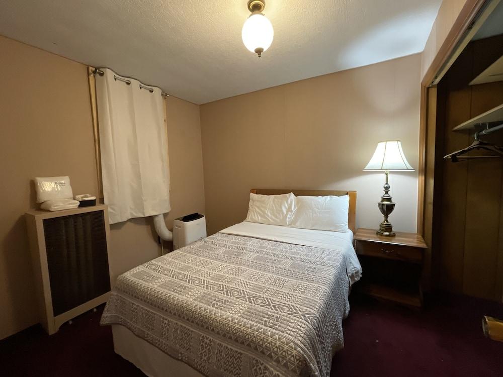 Nashwauk Lodging - Hostel photo 54