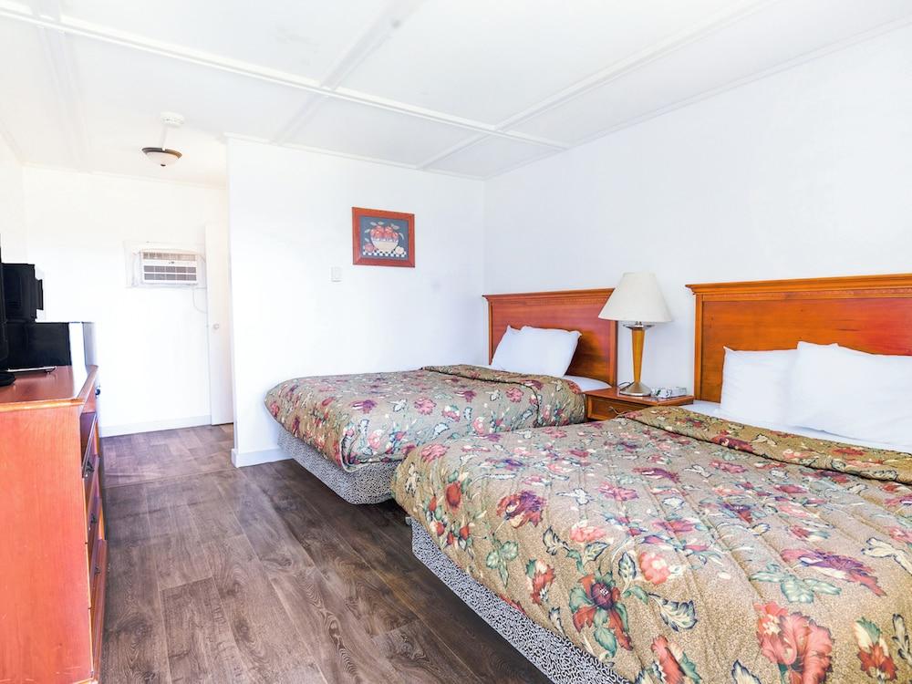 Country Hearth Inn & Suites By OYO Sturgis photo 10