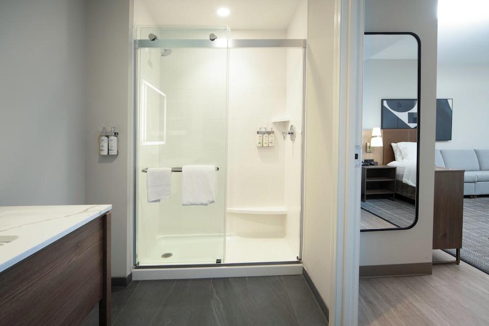 Staybridge Suites Cincinnati East Milford by IHG photo 16