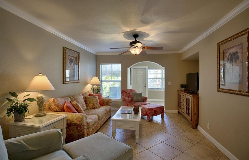 Barefoot Beach Resort photo 39