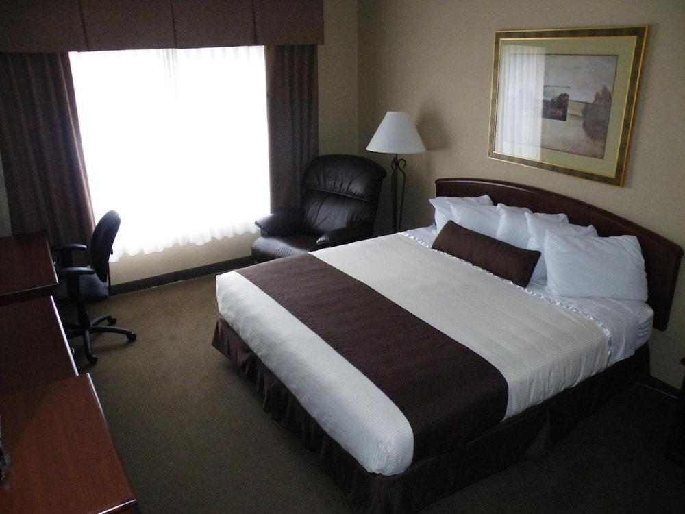 C'mon Inn Thief River Falls photo 27
