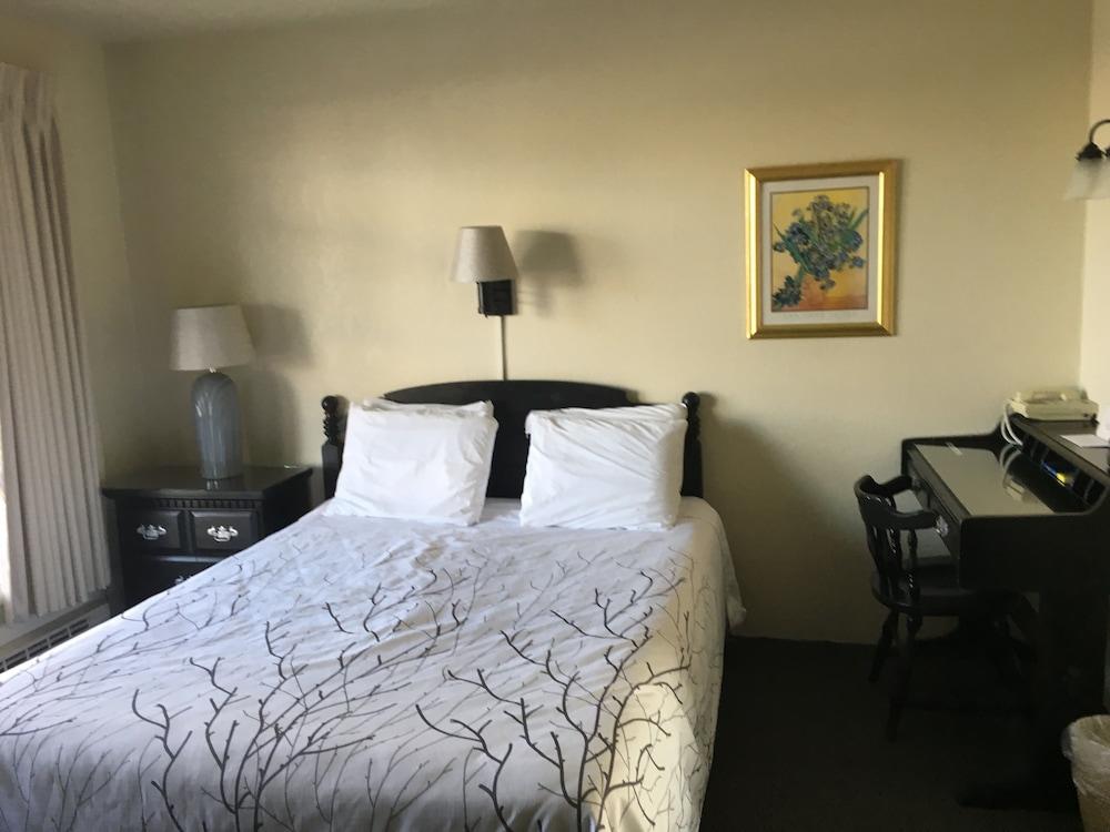 Continental Inn photo 10