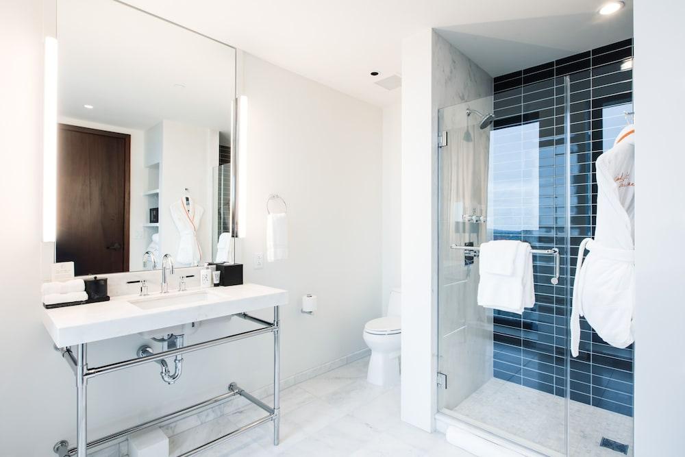 Fairlane Hotel photo 24
